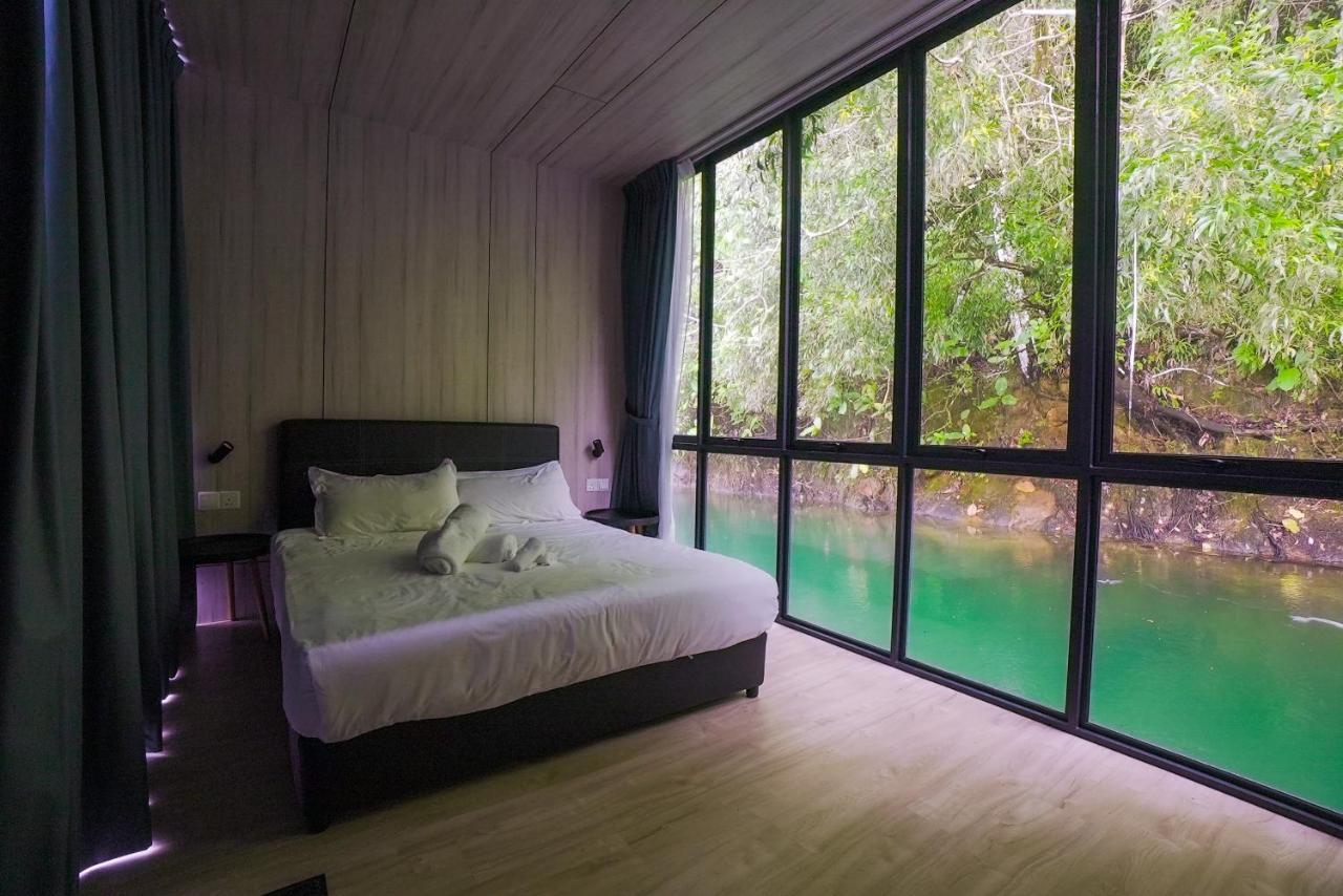 Roxy Tasik Biru Resort City Bau 외부 사진