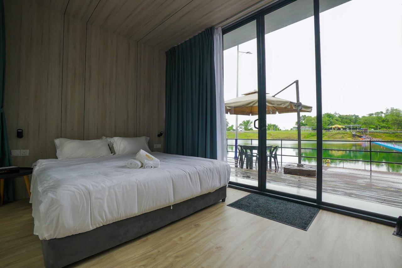 Roxy Tasik Biru Resort City Bau 외부 사진