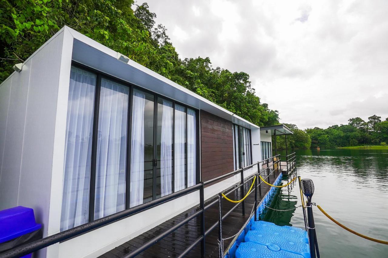 Roxy Tasik Biru Resort City Bau 외부 사진