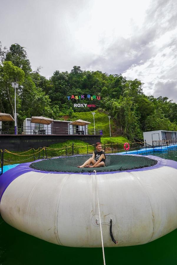 Roxy Tasik Biru Resort City Bau 외부 사진