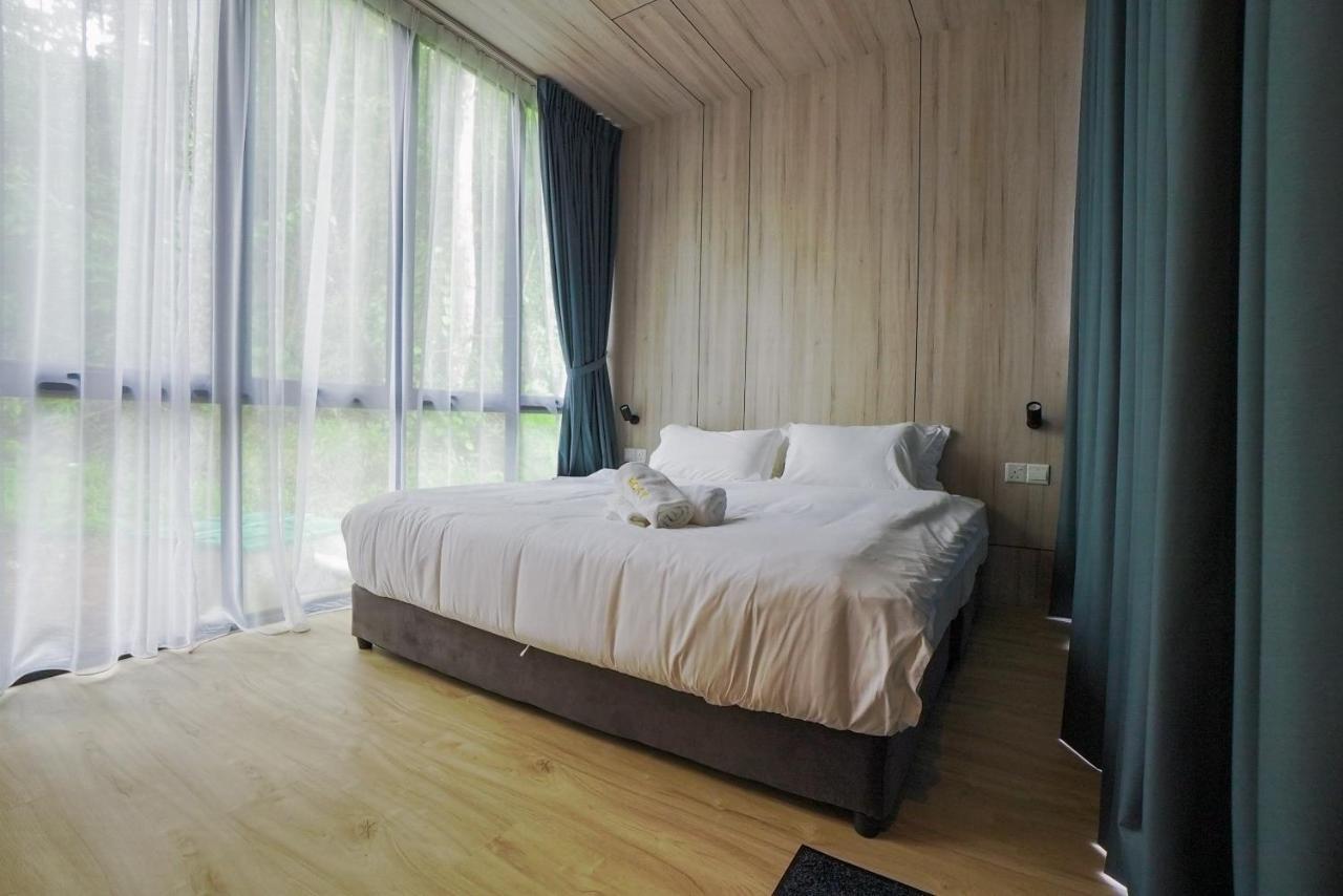 Roxy Tasik Biru Resort City Bau 외부 사진