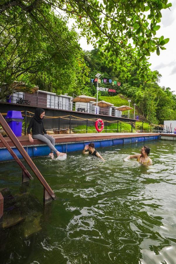 Roxy Tasik Biru Resort City Bau 외부 사진