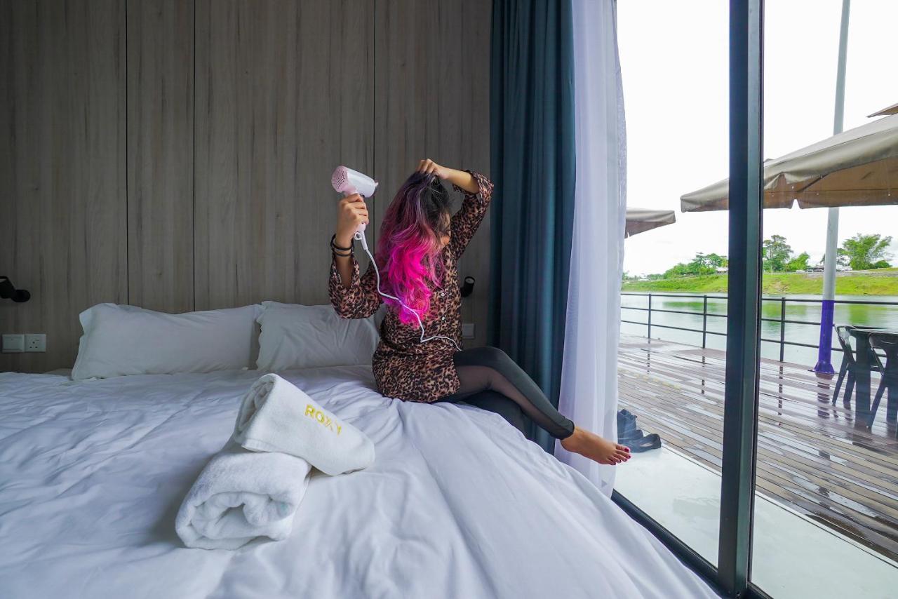 Roxy Tasik Biru Resort City Bau 외부 사진
